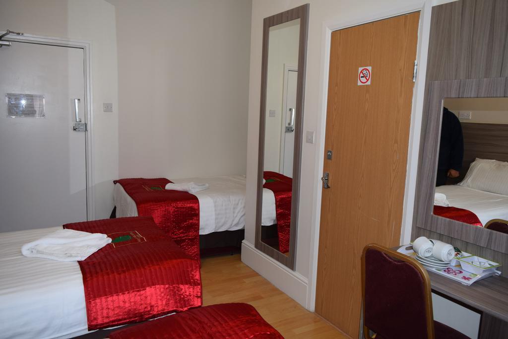 Holland Park Grove Hotel London Room photo