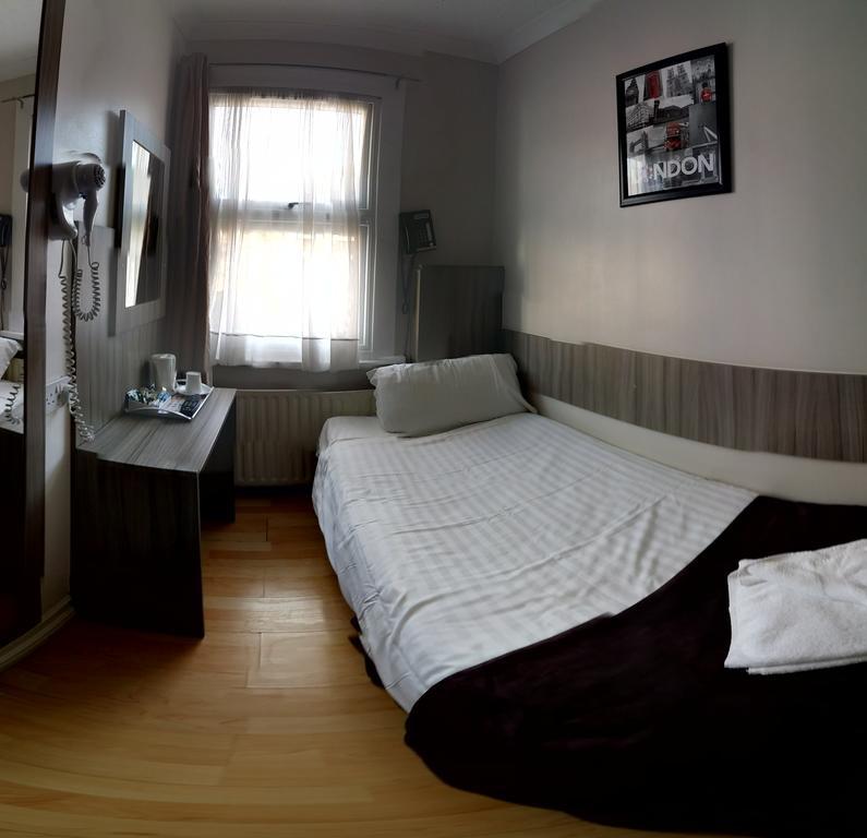 Holland Park Grove Hotel London Room photo