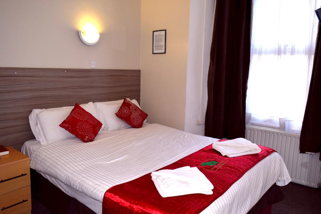 Holland Park Grove Hotel London Room photo